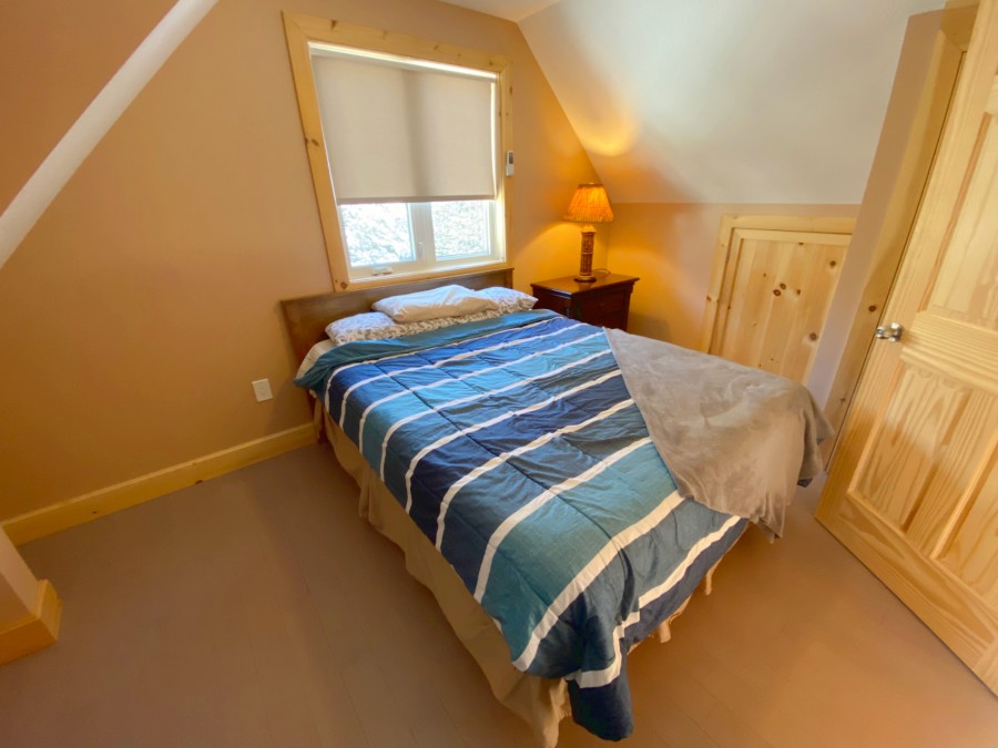 Bedroom 2 - Upper Level